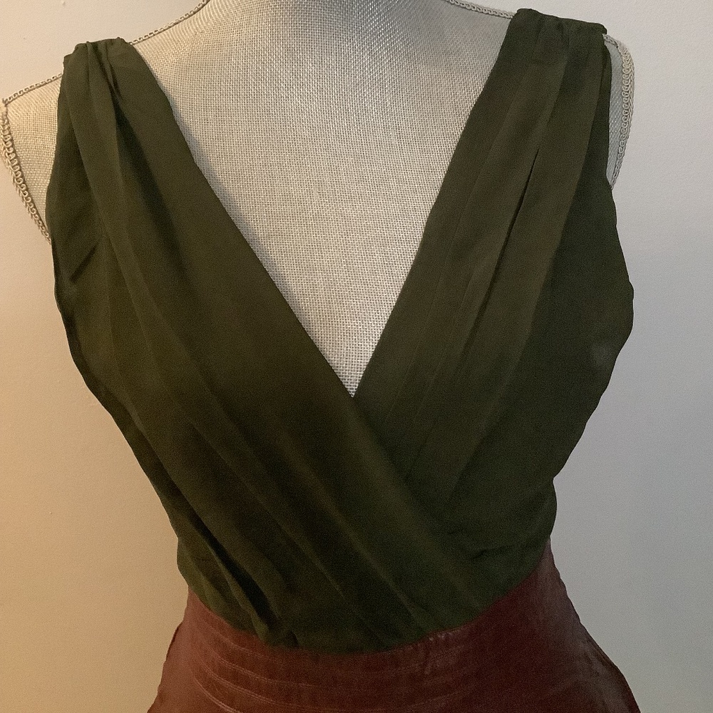 Dress - Picture 4 of 6